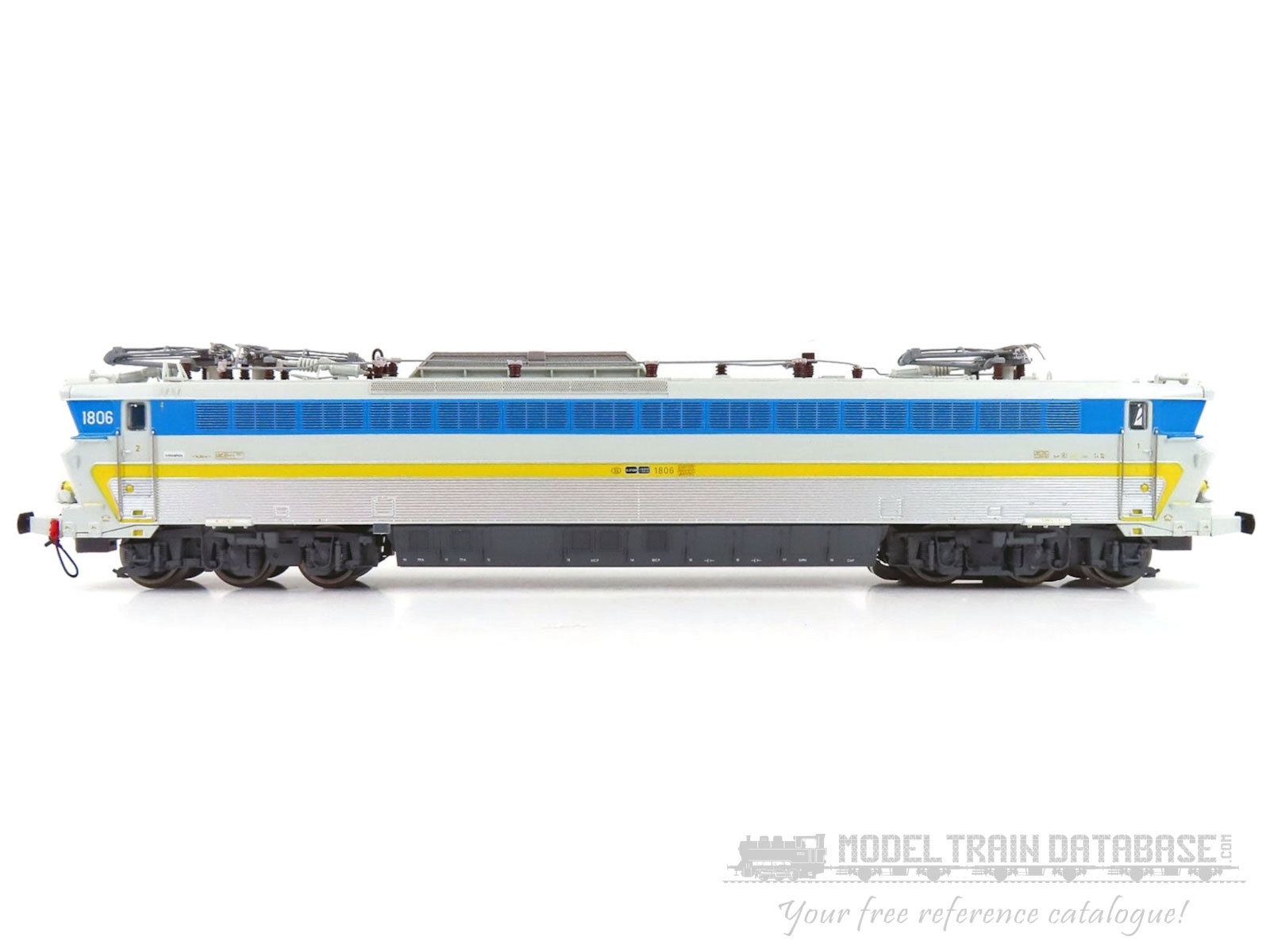 l_s_models-12545-left