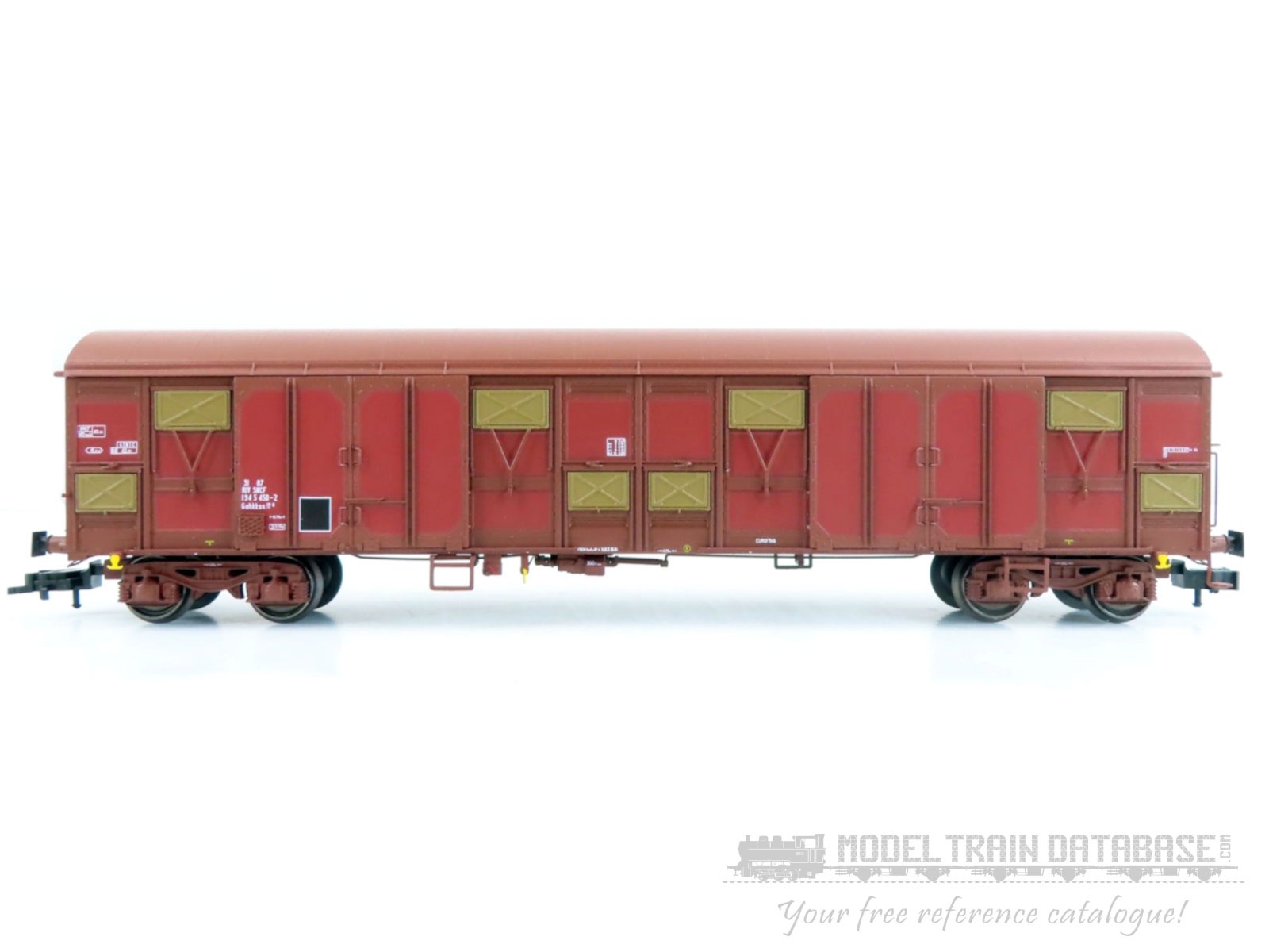 l_s_models-30327-left